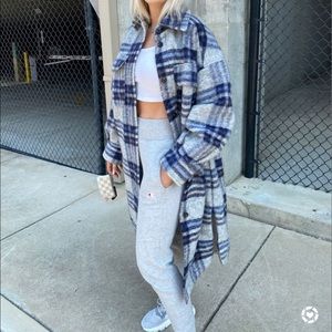 Long shirt jacket (shacket)